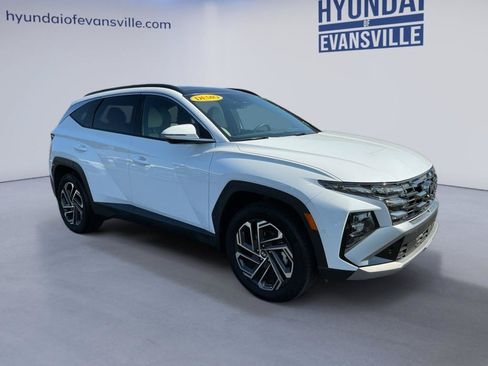 Certified 2026 Hyundai Tucson Limited AWD/4WD image 2