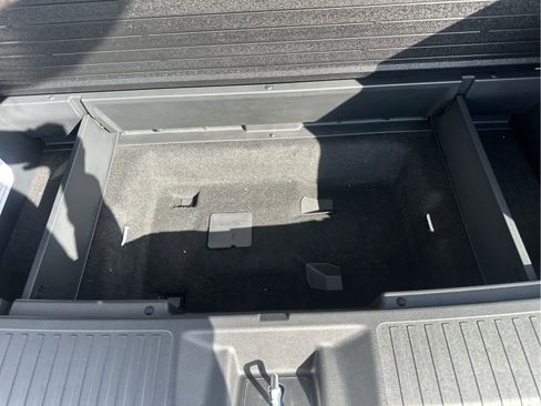 New 2025 Honda Pilot Touring image 54