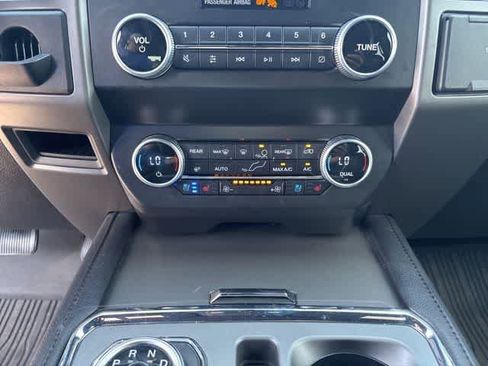 Used 2021 Ford Expedition XLT RWD image 18