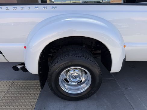Used 2016 Ford F350 Platinum w/ Platinum Package AWD/4WD image 15