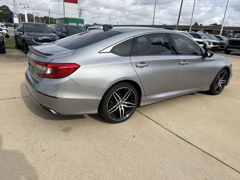 Used 2021 Honda Accord Sport image 16