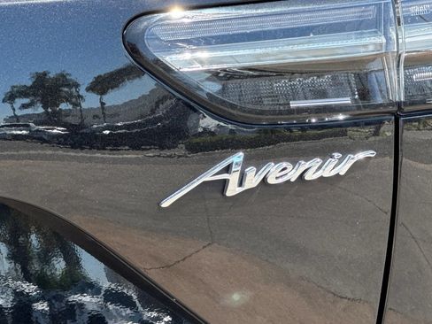 Certified 2023 Buick Envision Avenir AWD/4WD image 28