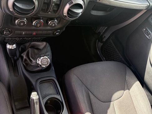 Used 2014 Jeep Wrangler Unlimited Sport w/ Quick Order Package 23S AWD/4WD image 11