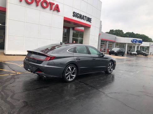 Certified 2023 Hyundai Sonata SEL Plus FWD image 2