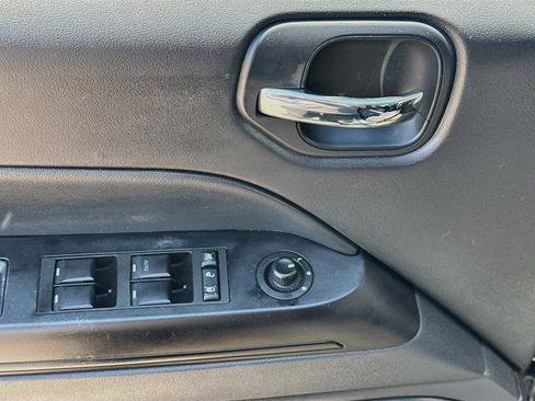 Used 2015 Jeep Patriot High Altitude AWD/4WD image 15