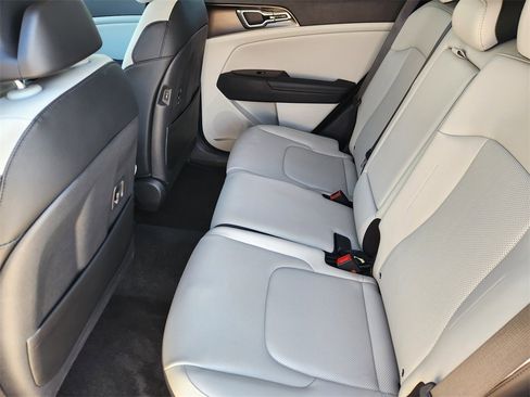 New 2025 Kia Sportage EX w/ Premium Package image 22