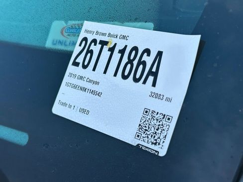 Used 2019 GMC Canyon Denali image 3