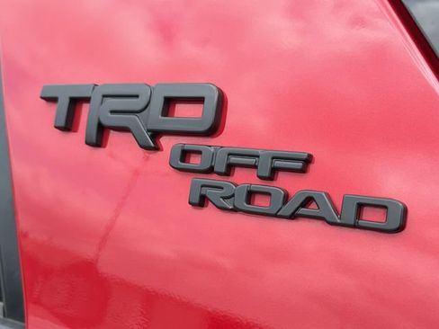 Used 2021 Toyota 4Runner TRD Off-Road Premium w/ Moonroof Package AWD/4WD image 34
