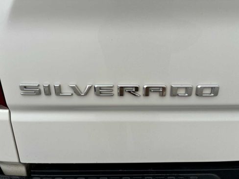 Certified 2022 Chevrolet Silverado 1500 High Country w/ Z71 Off-Road Package image 33