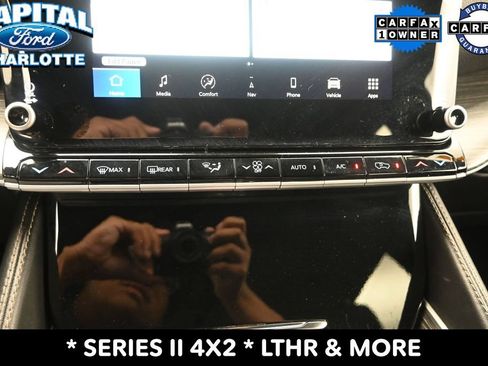 Used 2024 Jeep Wagoneer Series II w/ Flexible Seating Group RWD image 17
