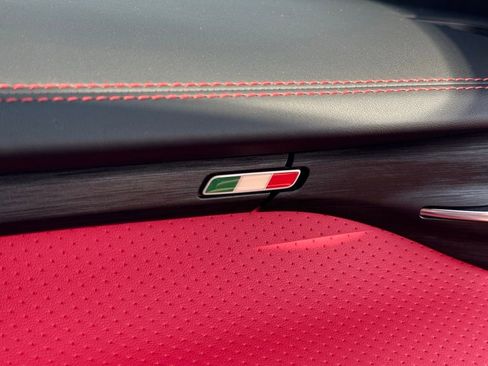 Used 2024 Maserati GranCabrio Trofeo image 40