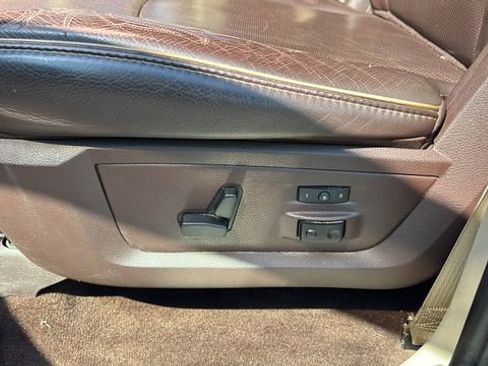 Used 2016 RAM 1500 Laramie Longhorn w/ Convenience Group AWD/4WD image 19