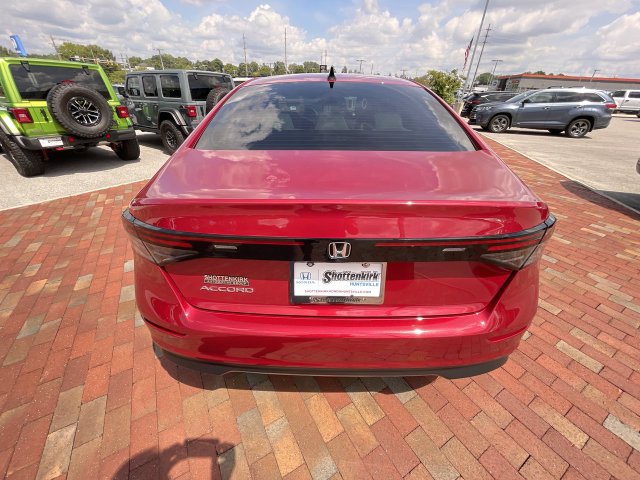 Certified 2025 Honda Accord SE image 30