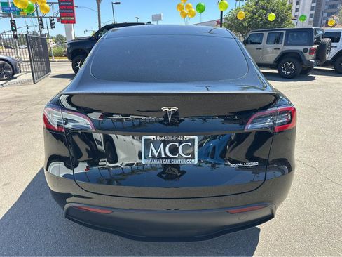 Used 2023 Tesla Model Y Performance image 12