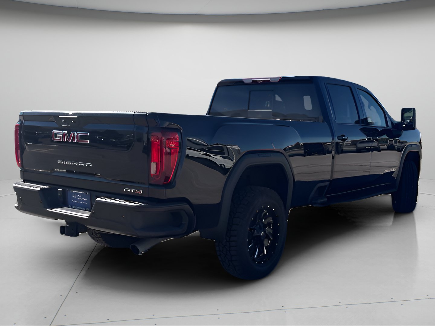 Used 2022 GMC Sierra 2500 AT4 w/ AT4 Premium Plus Package AWD/4WD image 6