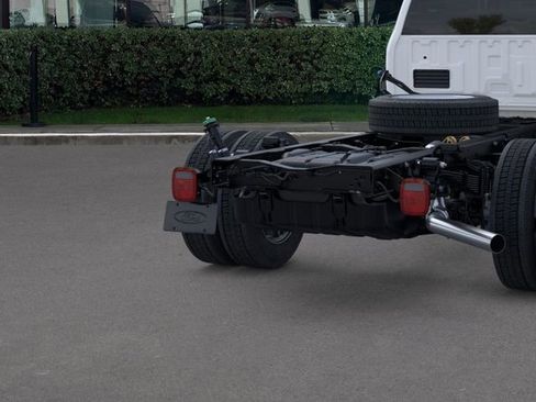 New 2025 Ford F550 4x4 Regular Cab Super Duty image 21