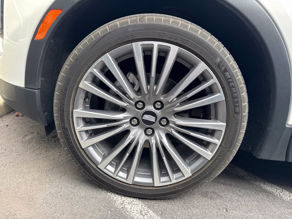 Used 2024 Cadillac XT4 Premium Luxury FWD image 14