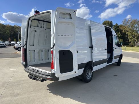 New 2025 Mercedes-Benz Sprinter 3500 image 44