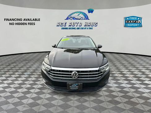 Used 2021 Volkswagen Jetta S image 2
