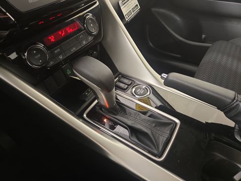 New 2026 Mitsubishi Eclipse Cross LE image 21