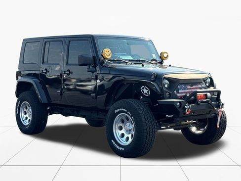 Used 2008 Jeep Wrangler Unlimited Sahara AWD/4WD image 8