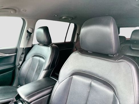 Used 2022 Jeep Grand Cherokee L Limited RWD image 13