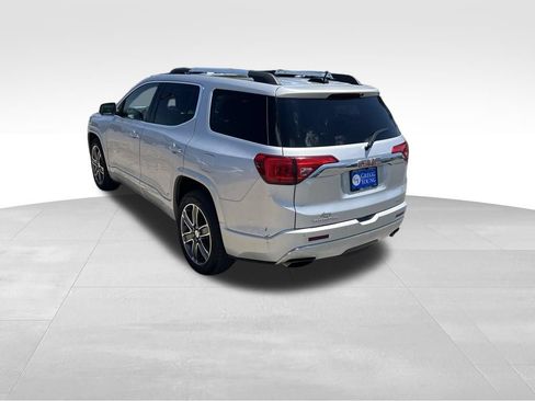 Used 2017 GMC Acadia Denali w/ Technology Package AWD/4WD image 4