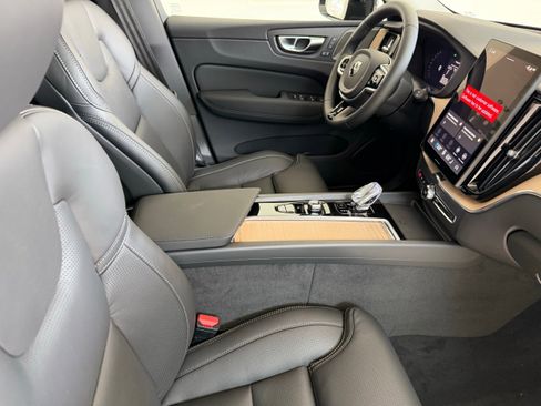 New 2026 Volvo XC60 B5 Ultra w/ Protection Package Premier AWD/4WD image 20
