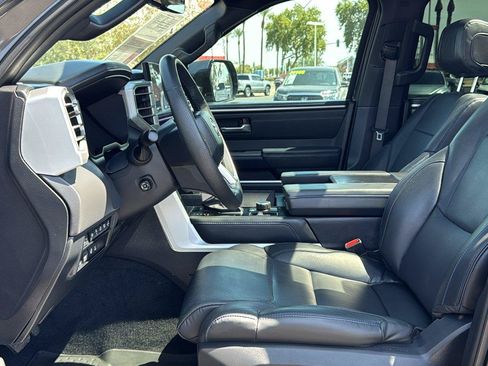 Used 2024 Toyota Tundra Platinum AWD/4WD image 30