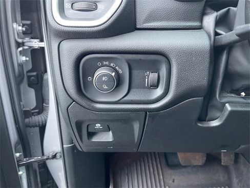 Used 2024 RAM 1500 Big Horn image 27