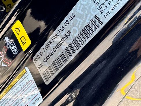 Used 2021 Jeep Wrangler Unlimited Rubicon image 32