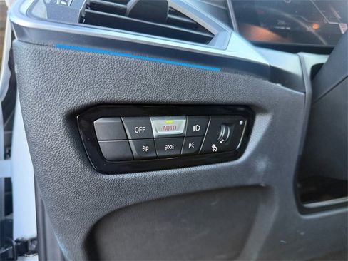 Used 2024 BMW 330i xDrive Sedan image 13