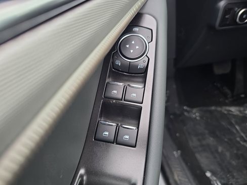 New 2026 Ford Explorer Active w/ Active Comfort Package RWD image 14
