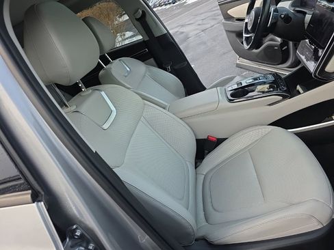 Used 2022 Hyundai Tucson Limited w/ Cargo Package image 25