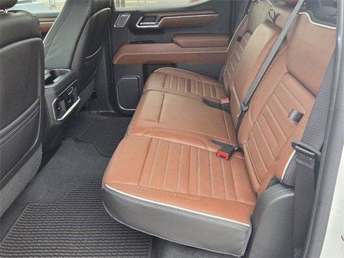 Used 2023 GMC Sierra 1500 Denali Ultimate image 10