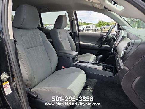 Used 2018 Toyota Tacoma SR5 RWD image 16