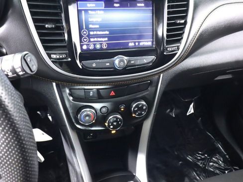 Used 2021 Chevrolet Trax LS w/ Tint and Cruise Package image 15