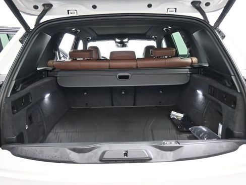 New 2026 BMW X5 xDrive50e image 16