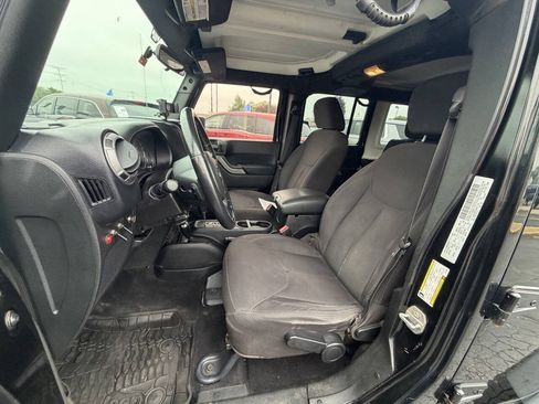 Used 2015 Jeep Wrangler Unlimited Sport AWD/4WD image 14