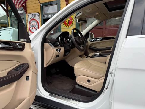 Used 2017 Mercedes-Benz GLE 350 4MATIC image 11