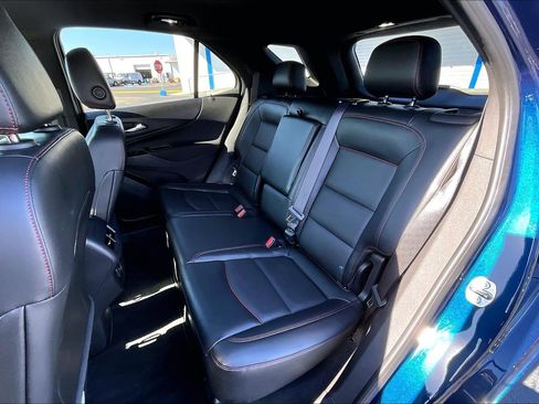 Used 2023 Chevrolet Equinox RS w/ RS Leather Package image 9