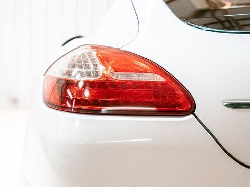 Used 2013 Porsche Panamera 4S image 6