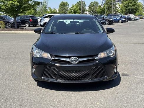 Used 2016 Toyota Camry SE FWD image 6