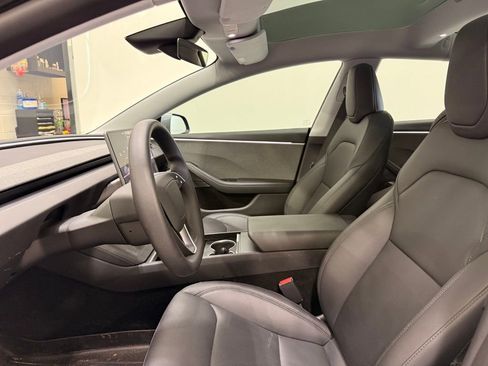 Used 2025 Tesla Model 3 Long Range image 10