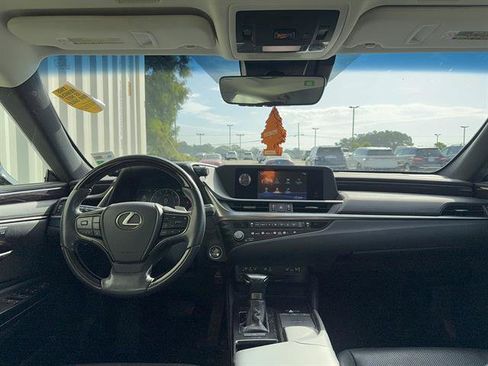 Used 2021 Lexus ES 350 w/ Premium Package FWD image 3