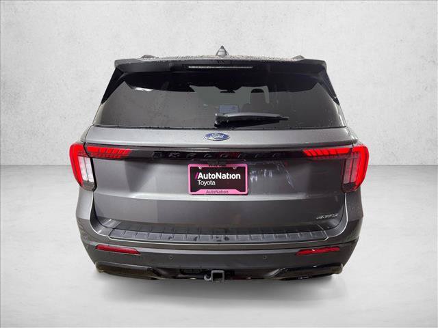 Used 2025 Ford Explorer ST-Line AWD/4WD image 4