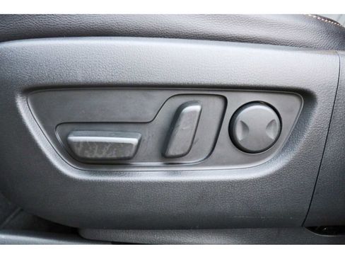 Certified 2025 MAZDA CX-90 3.3 Turbo w/ Preferred Package image 28