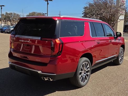 New 2026 GMC Yukon XL Denali w/ Denali Reserve Package image 4