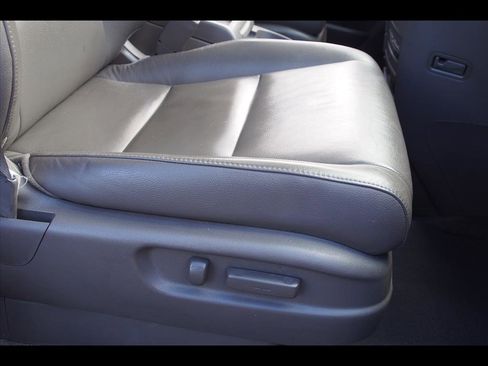 Used 2015 Honda Odyssey Touring image 12