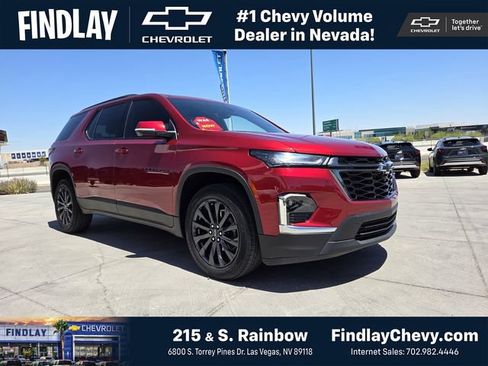 Certified 2023 Chevrolet Traverse RS FWD image 1
